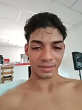 Lopezellatino22cm Show Webcam