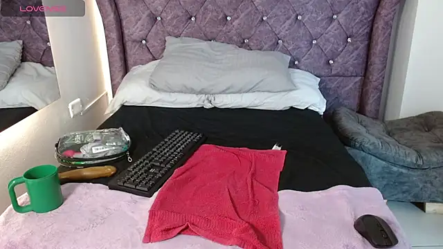 Pandy_888n Live XXX chat
