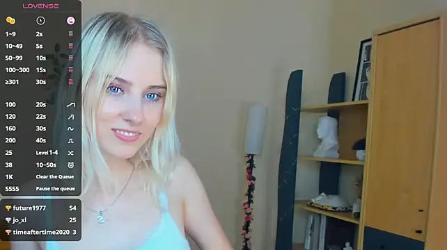 LaynePingitore's Live XXX Chat