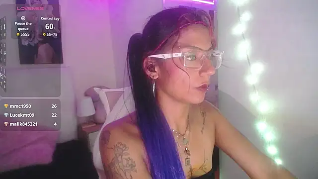 SamathaMay Chat XXX live