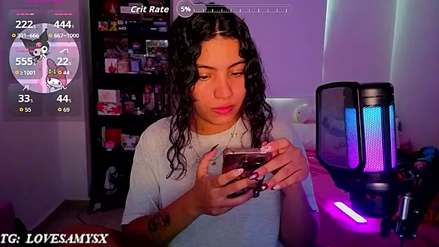 Chat XXX en directo de Lovelyamyy