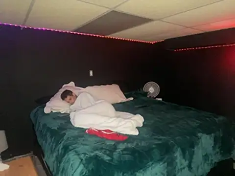 צ'אט XXX בשידור חי של Cozella69