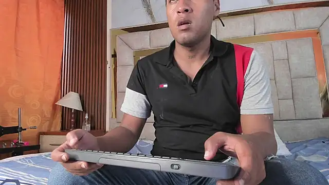 Chat +18 de Aron_Beltran6 ao vivo