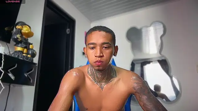 sexy_blacks_ Chat XXX in diretta