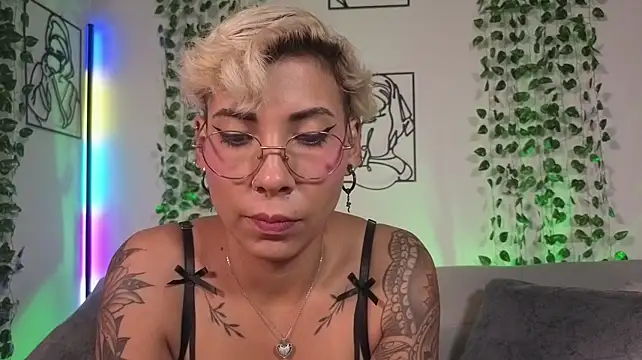 MiaMorgan_'s Live XXX Chat