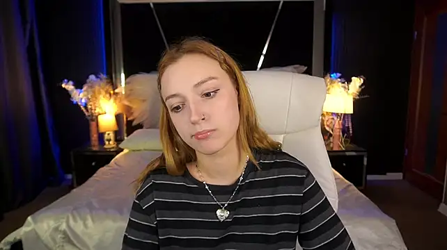 Онлайн чат XXX LizzaMoonn