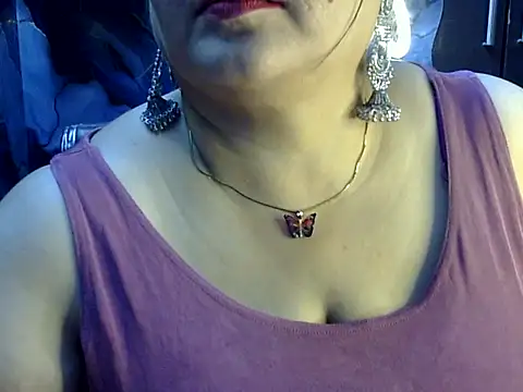 Soniya_Sha 现场XXX聊天
