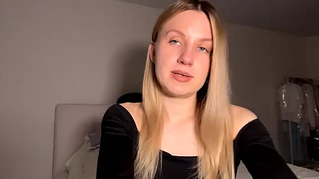 ModestaStorey Live XXX-chat