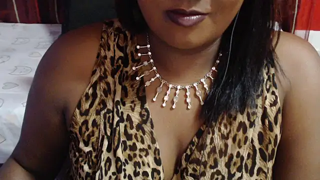 INDIANSIN2 live XXX chat