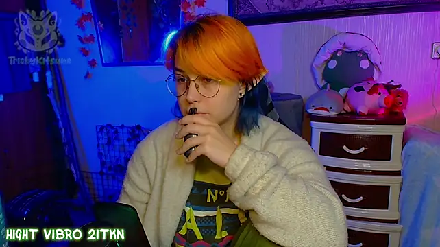 TrickyKitsune Live XXX-chat