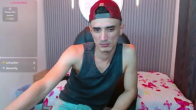 FelipeFriendly's Live XXX Chat