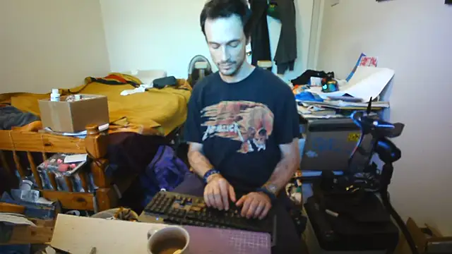 JohnnyMoves Chat XXX live