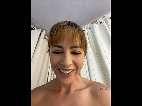 Yeni_Luv_Anal_: онлайн-секс-чат
