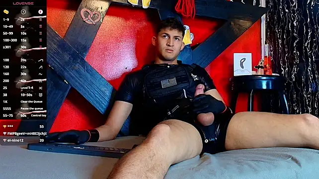 Axel_Romanov 在線直播表演