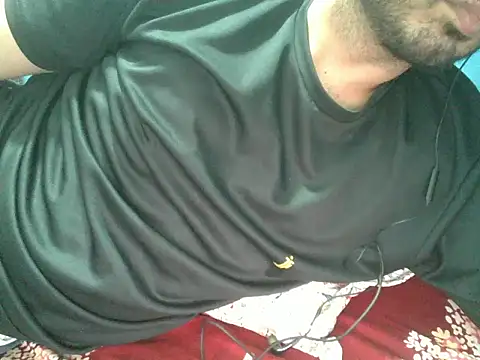 Precumboner Adlı Modelin Canlı XXX Sohbeti