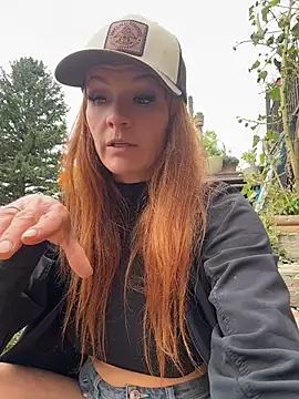 skarrrlettt's Live XXX Chat