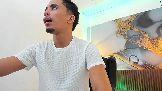 DrakeFoxxn Live XXX chat