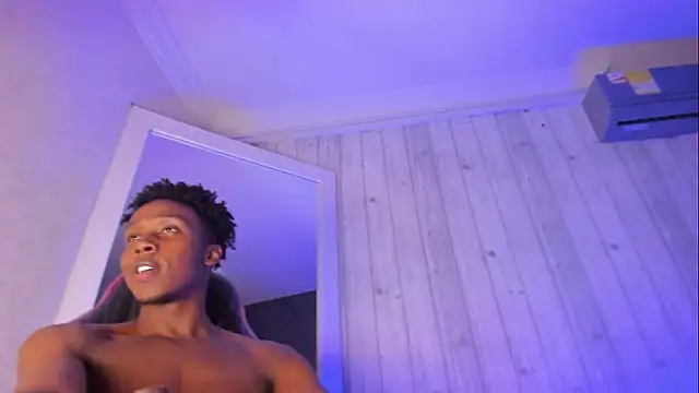 DominicSccott Live XXX-chat