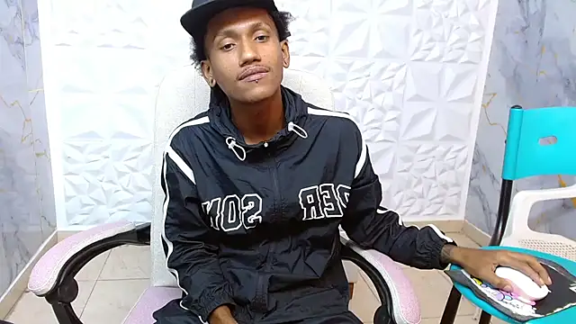 ManSant Live XXX Chat