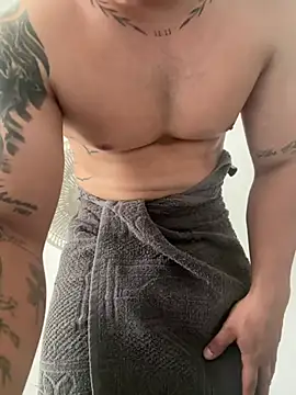Show de DiazDiaz77 na webcam