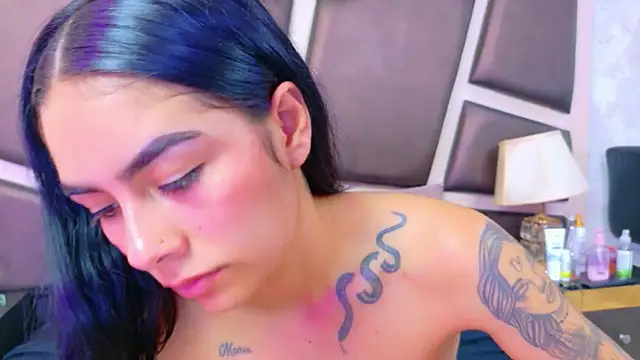 NicoleEsposito Chat XXX in diretta