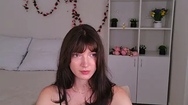 OwlEva live XXX chat