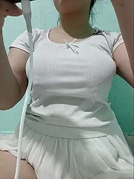 Chat XXX en directo de Shine_Mai