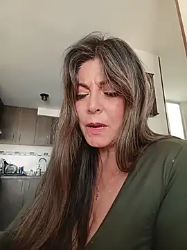 emma_tour's Live XXX Chat