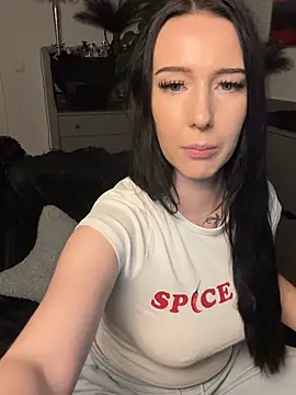 Trixie-Tainted Live XXX-Chat
