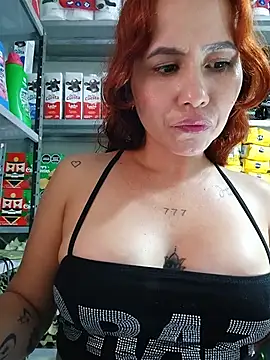 Queen_lorena élő XXX-chatje