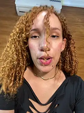 XXX chat uživo modela LunaVal_