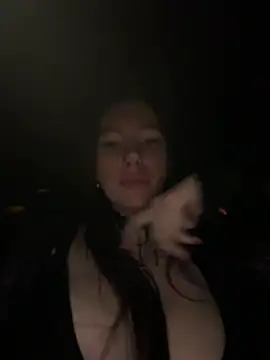 XXX chat uživo modela IceCreamRobbins
