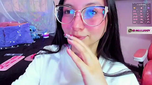 lucy_neiln Live XXX chat
