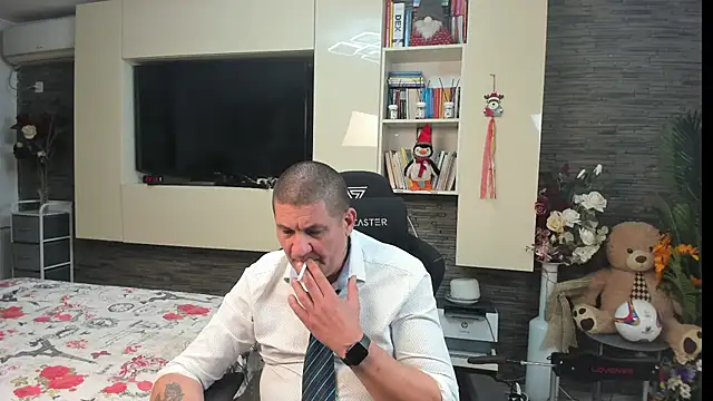 SpartacusDaddy48 Live XXX-Chat