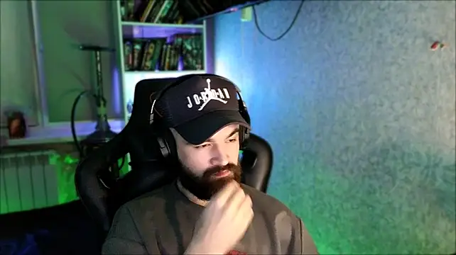 Chatroom XXX en direct de _Serious_Man