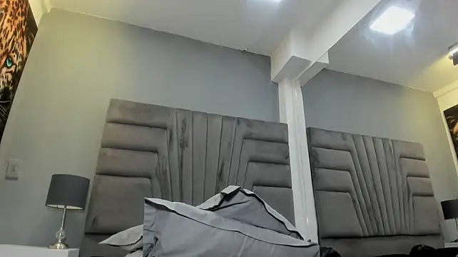 Czat XXX na żywo – ricky_backus