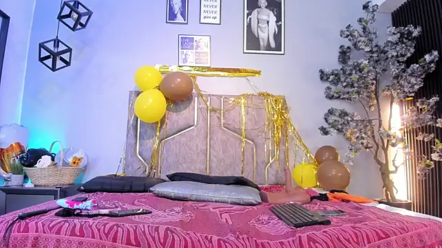 miaakittyy Adlı Modelin Canlı XXX Sohbeti