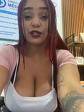 Chatroom XXX en direct de Sara-77