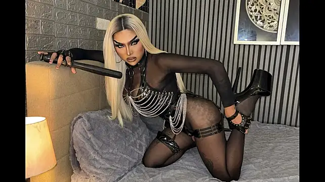 MassiveCockTrans – Live XXX-chat