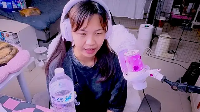 XXX chat uživo modela Kana_G