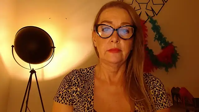 leaxSTAR Chat XXX in diretta