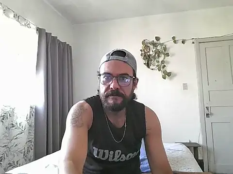 Carver87 Live XXX Chat