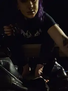 Purple_Coffin666's Live XXX Chat