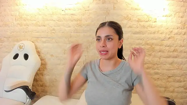 annie_shine_ Chat XXX live