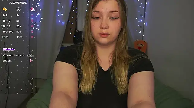 CuteSharloti XXX чат на живо