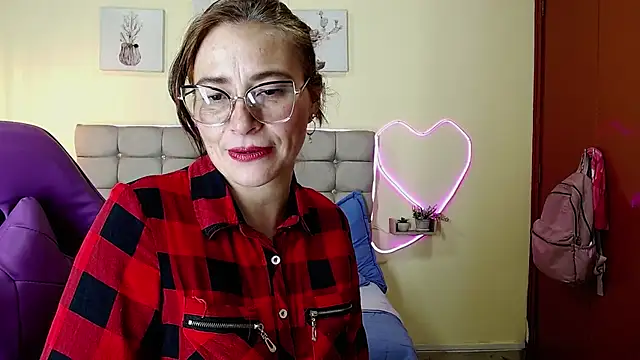 _naomi_s Chat XXX in diretta