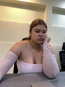 XXX chat uživo modela Thara_Fresneda_