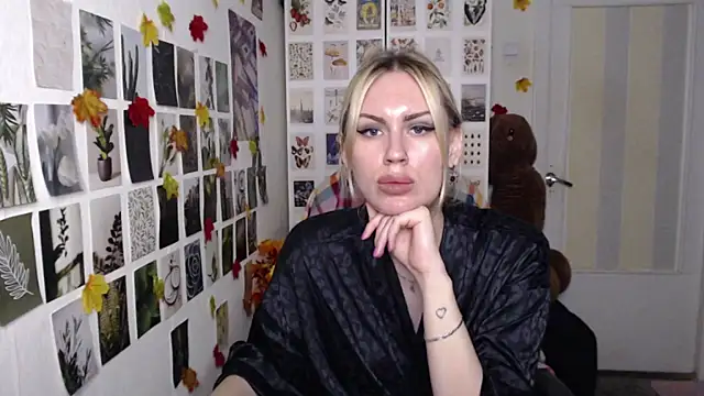 Онлайн чат XXX CapriScorpion