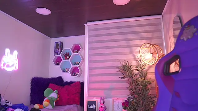 צ'אט XXX בשידור חי של Rebecah_1