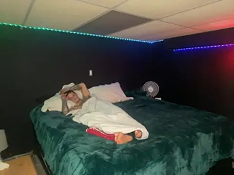 Cozella69 XXX чат на живо